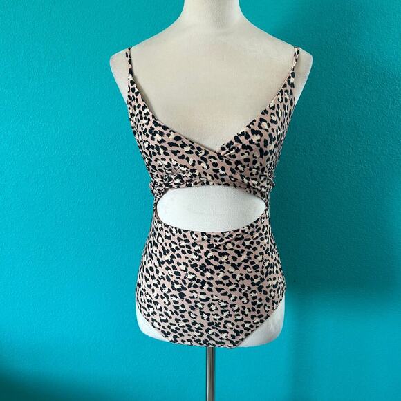 NWT Aerie Leopard Print Wrap One Piece Swimsuit Spaghetti Full Coverage - Picture 3 of 7